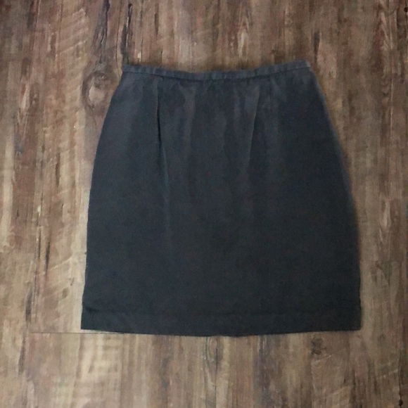 🪷 5/$10 🪷 Banana Republic Skirt. Clip is missing - Picture 1 of 6